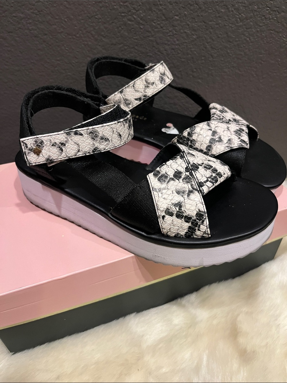 Kate spade sandal